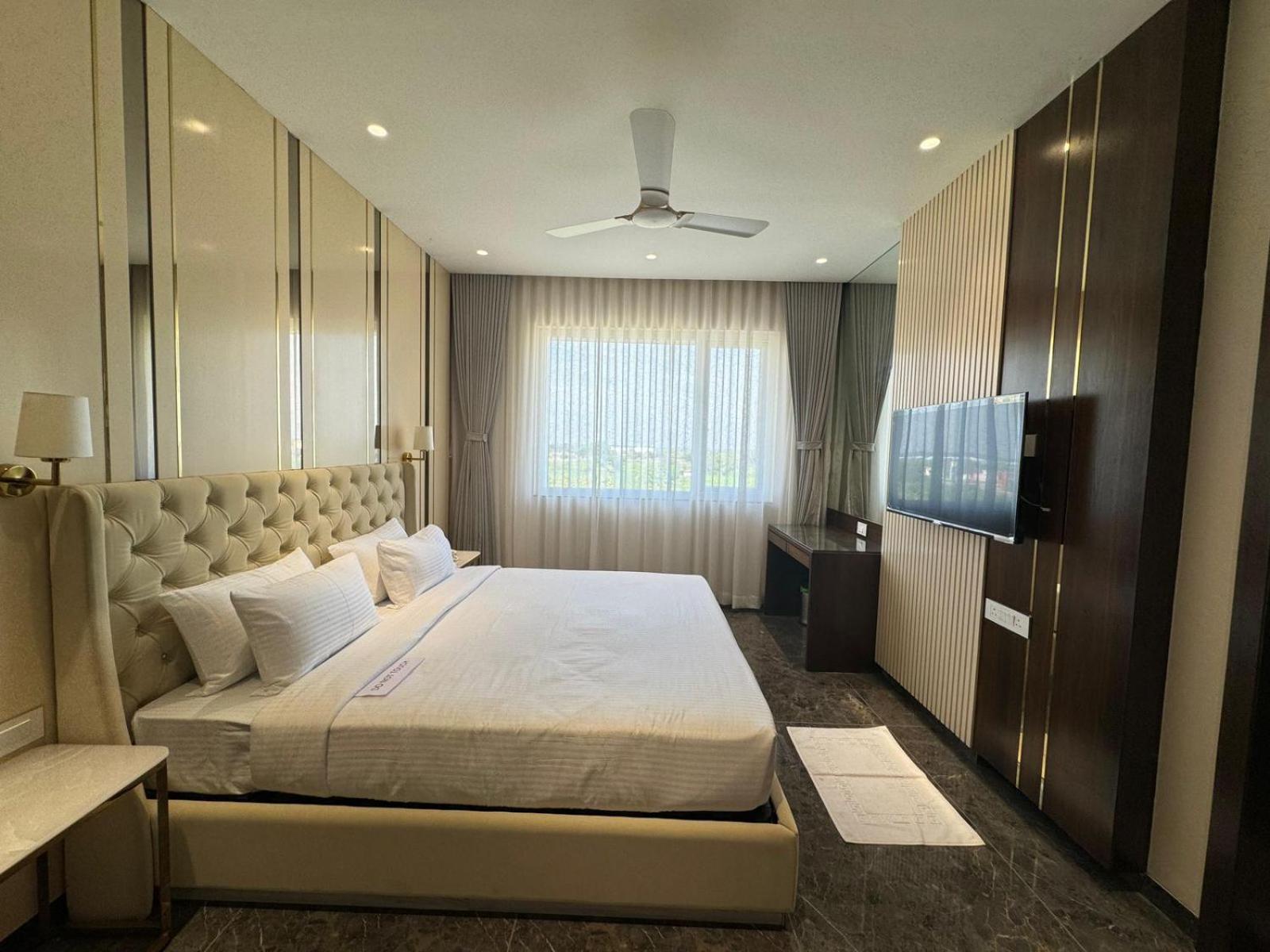 Hotel Carnival Parbhani Luaran gambar