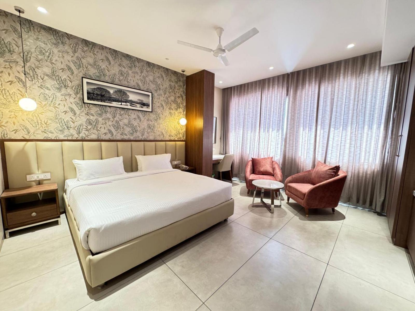 Hotel Carnival Parbhani Luaran gambar